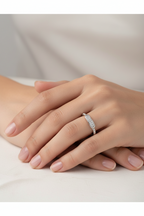 L&A Petite Silhouette Natural Diamond Ring 14k Gold